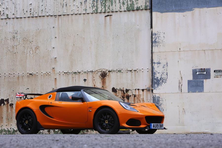  Lotus Elise Cup 250 2017 года  (UK) (фото 42 из 46)
